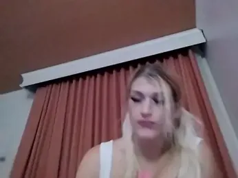 UrFavToJerkTo webcam model stream image