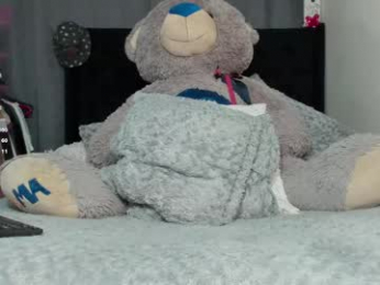 summer_romance webcam model stream image
