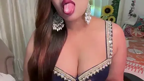 Mahimagic_doll webcam model stream image