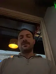 Adventurehotman webcam model stream image