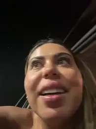 lariic webcam stripchat model stream image