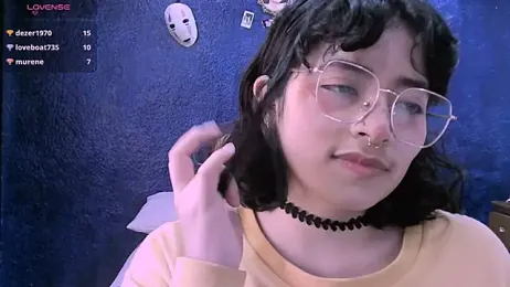 NinaYellow webcam model stream image