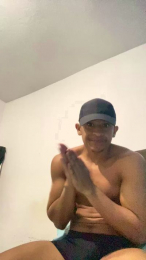 Rchrd2 webcam model stream image