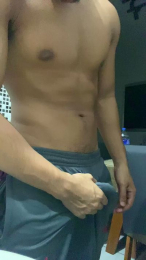Rchrd2 webcam model stream image