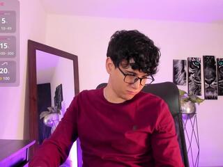 Viktor Renaldi webcam model stream image
