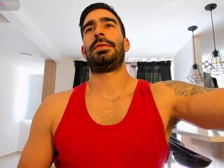 Bastiian T webcam model stream image