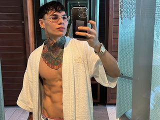 Xavier Blake webcam model stream image