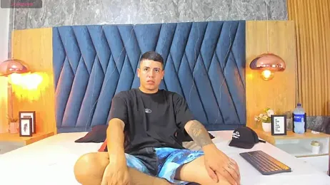 Enzo_issis webcam model stream image
