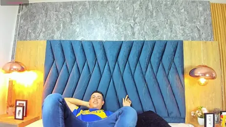 Enzo_issis webcam model stream image