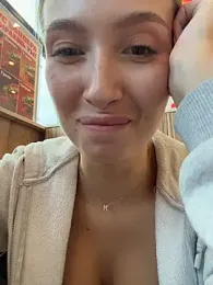 Coconut_milk webcam stripchat model stream image