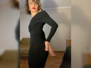 Monro webcam model stream image