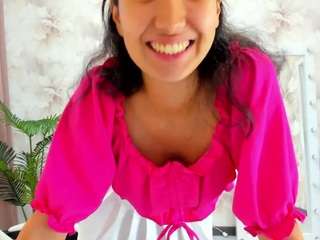 flirty-aura webcam model stream image