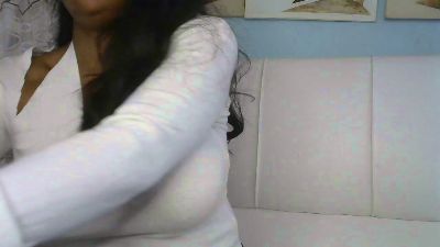 Loonah webcam model stream image