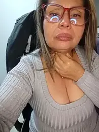 Tata-07 webcam model stream image