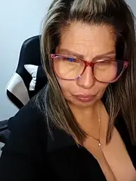 Tata-07 webcam model stream image