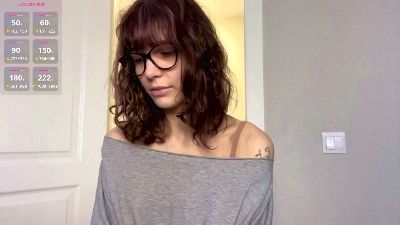 DodieGal webcam model stream image