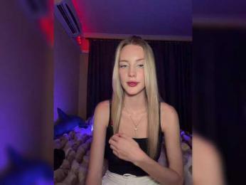 MikkiSweetie webcam model stream image