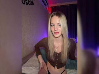 MikkiSweetie webcam model stream image