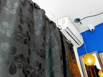 latinhotboys1 webcam model stream image