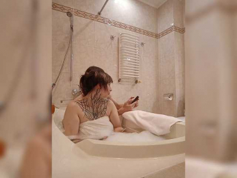 Natsi-Nirvan webcam model stream image