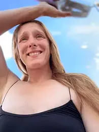GoldenFlameGoddess webcam model stream image