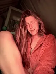 GoldenFlameGoddess webcam model stream image