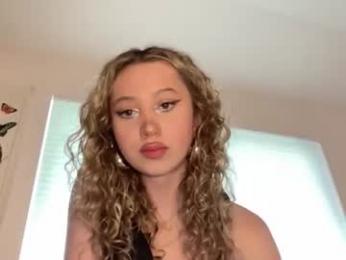 luvvlea webcam model stream image