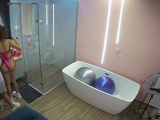voyeurcam-casa-salsa-bathroom-2 webcam model stream image