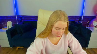 Alina__Blonde webcam model stream image