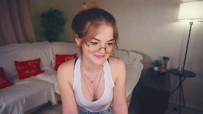 FloraCady webcam model stream image