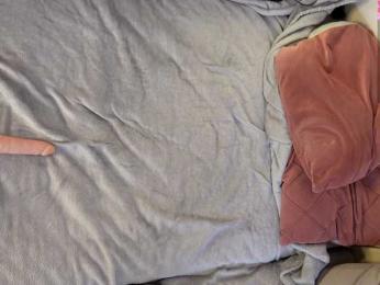 IMNOTSHYBABY webcam model stream image