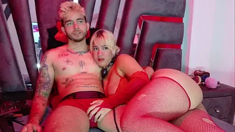 AliceandMax webcam model stream image