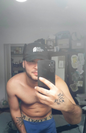 Purofuego22 webcam model stream image