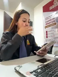 Emily-7_ webcam model stream image