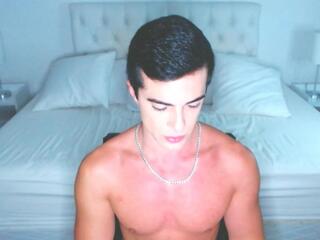 Xander Spells webcam model stream image
