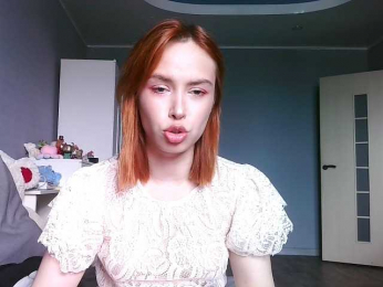 olivia-seraph webcam model stream image