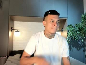 mrjustin_ webcam model stream image