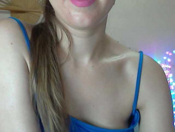 Lolakisss webcam model stream image