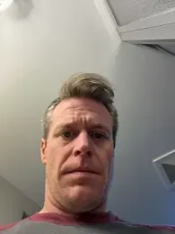 DILFiGuess1 webcam stripchat model stream image