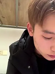 KK-cuteboy webcam model stream image