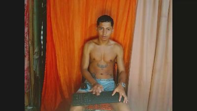 Lil_condor_bby1 webcam model stream image