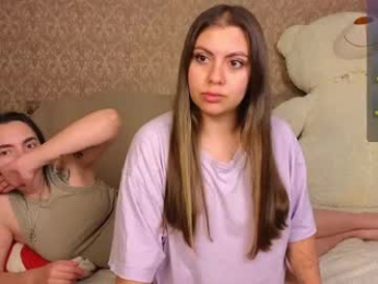 twobabesweet webcam model stream image