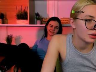 miki-ti webcam model stream image