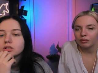 miki-ti webcam camsoda model stream image