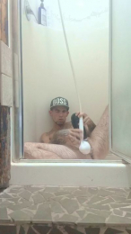 Prettyboytatted webcam model stream image