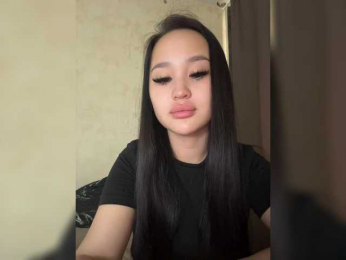 SonyaLess webcam model stream image
