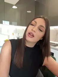 claraxjoyy webcam model stream image