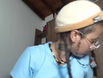 emmasweet95 webcam model stream image
