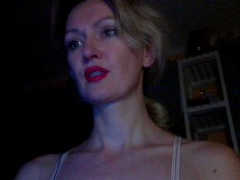 blue_Flame webcam model stream image