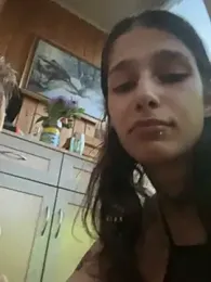 mollyEXD webcam model stream image